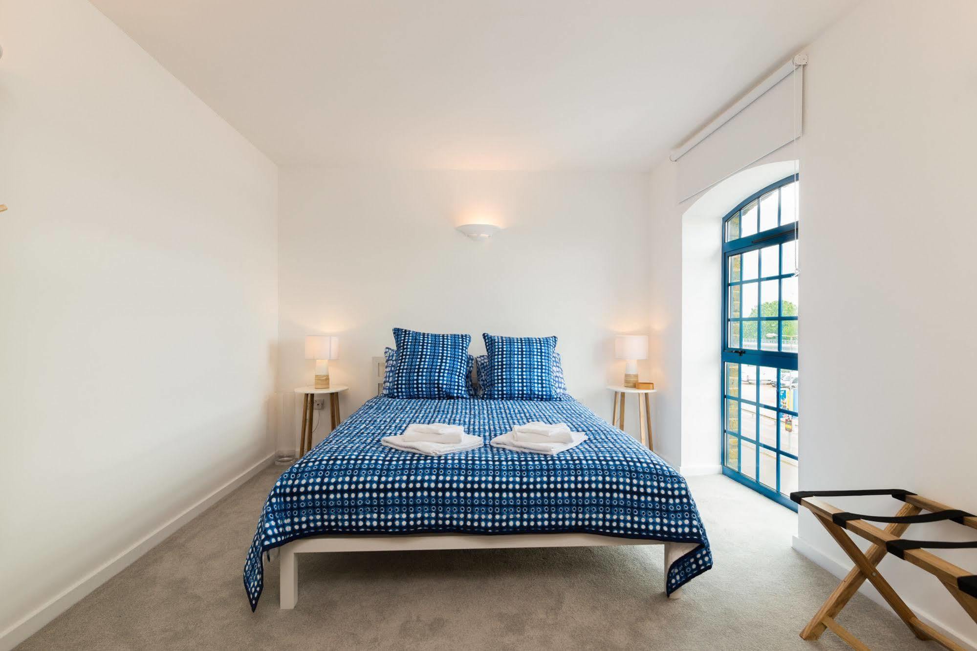 Seagull Lane Serviced Apartment London Exteriör bild