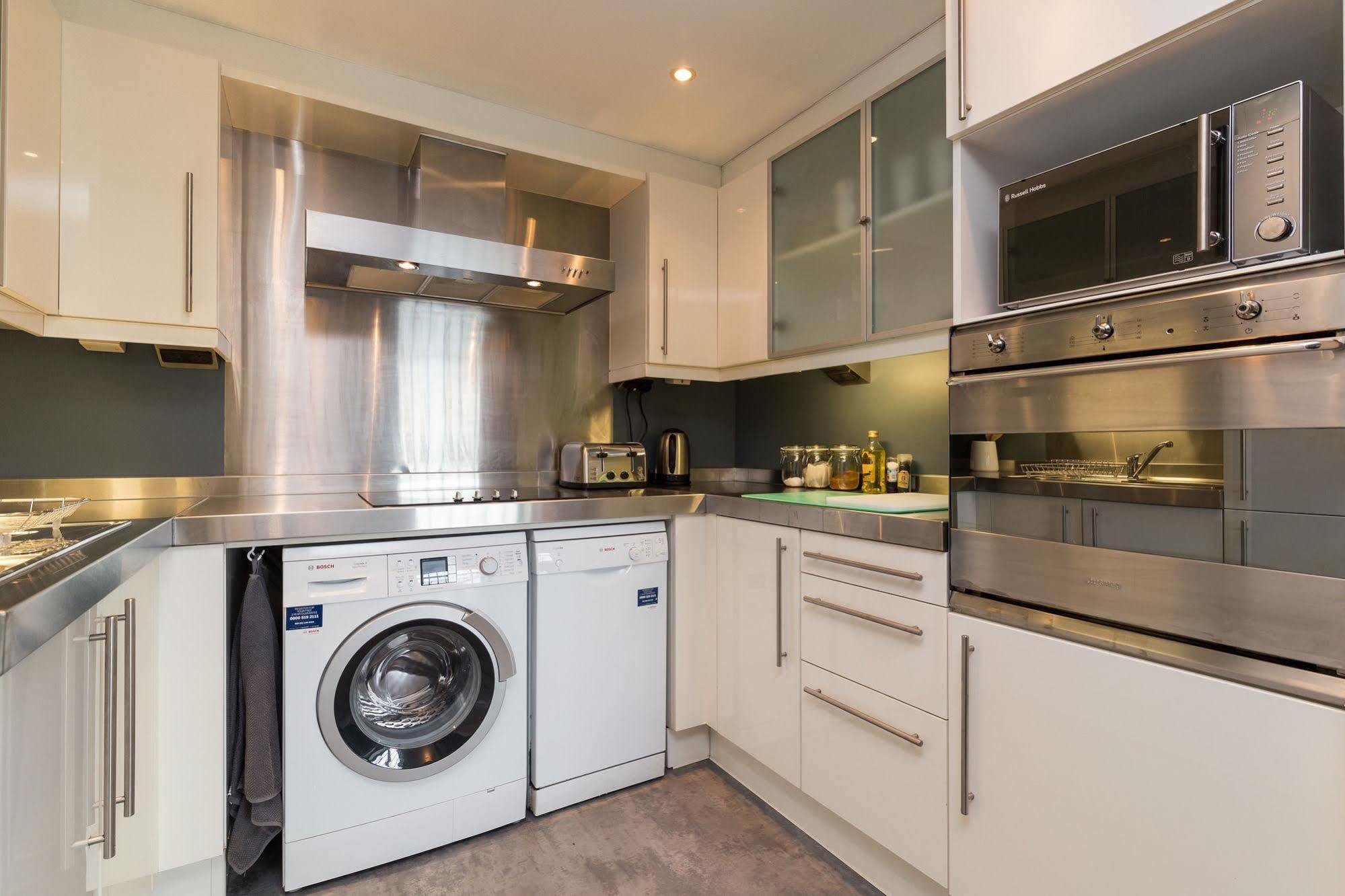 Seagull Lane Serviced Apartment London Exteriör bild